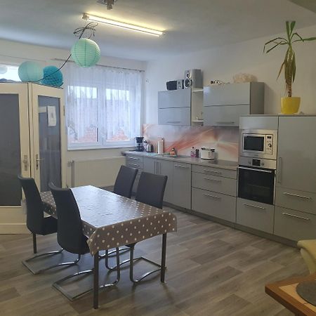 Einraum-Ferienwohnung 46M2 Eisenhuettenstadt-Diehlo Luaran gambar